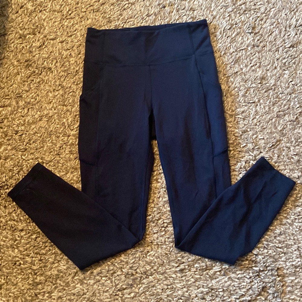 Navy lululemon size 6